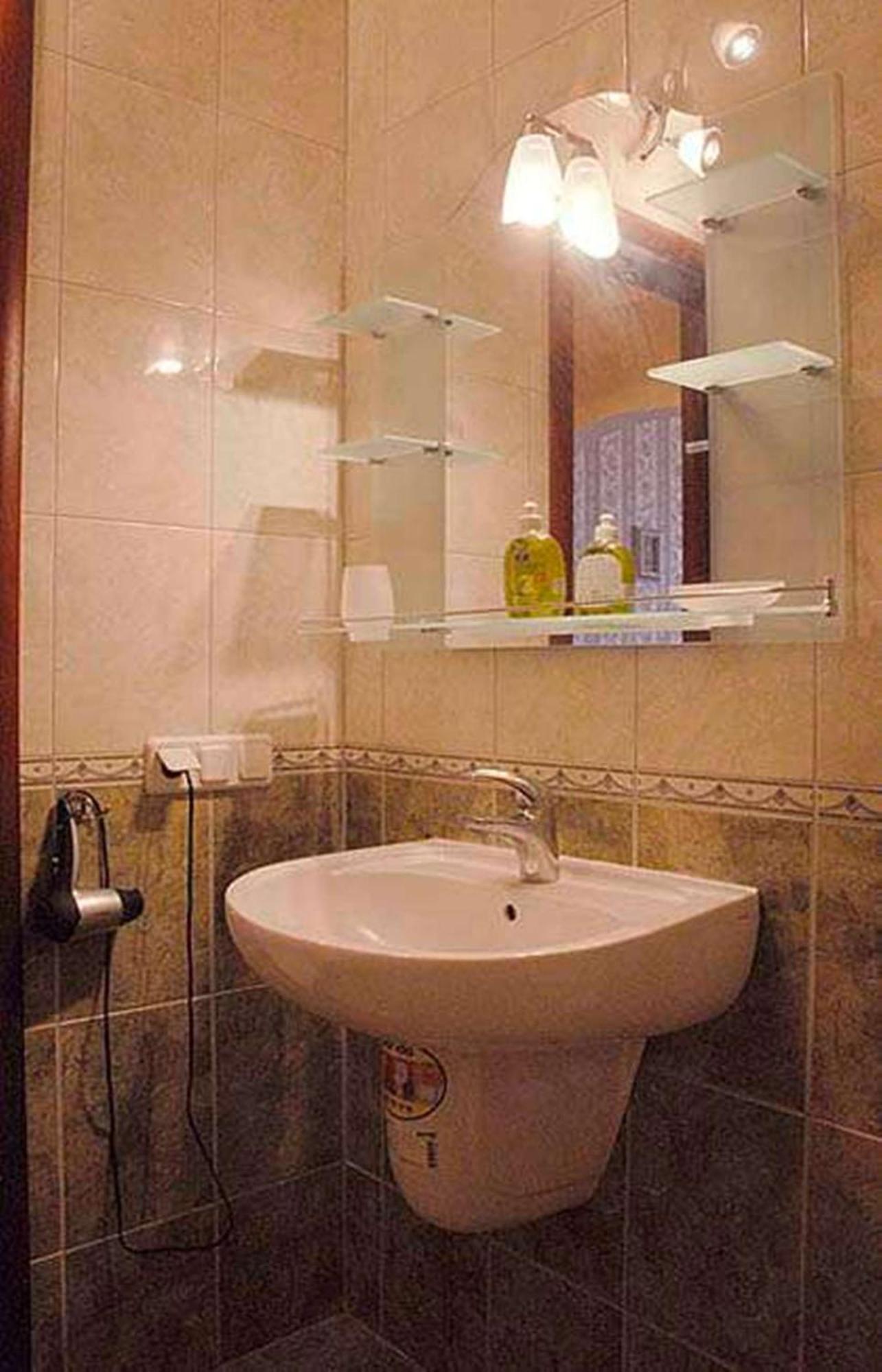Diplomat Aparthotel Kiev Ruang foto