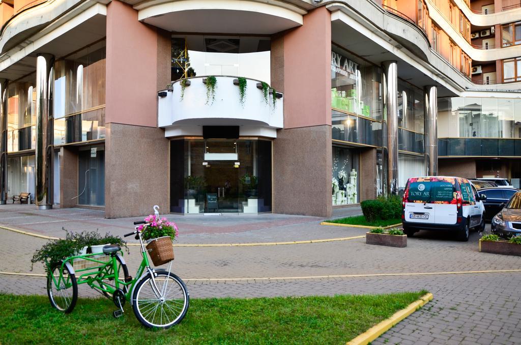 Diplomat Aparthotel Kiev Bagian luar foto