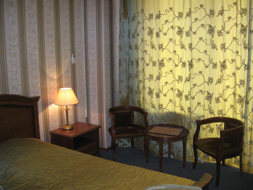 Diplomat Aparthotel Kiev Bagian luar foto
